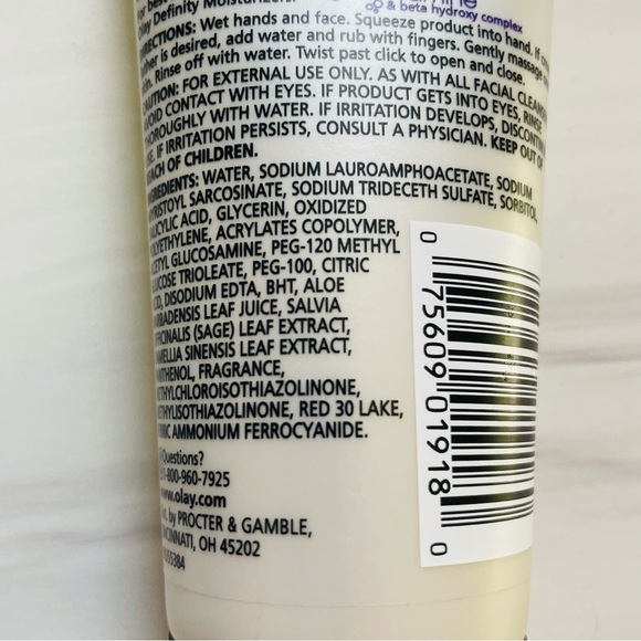 Olay Definity Pore Redefining Scrub- 5fl-Never Used- Rare and Discontinued - Picture 6 of 7